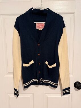 Vintage Oversized College Style Navy and Cream Shawl Collar Button-Front Sweater
